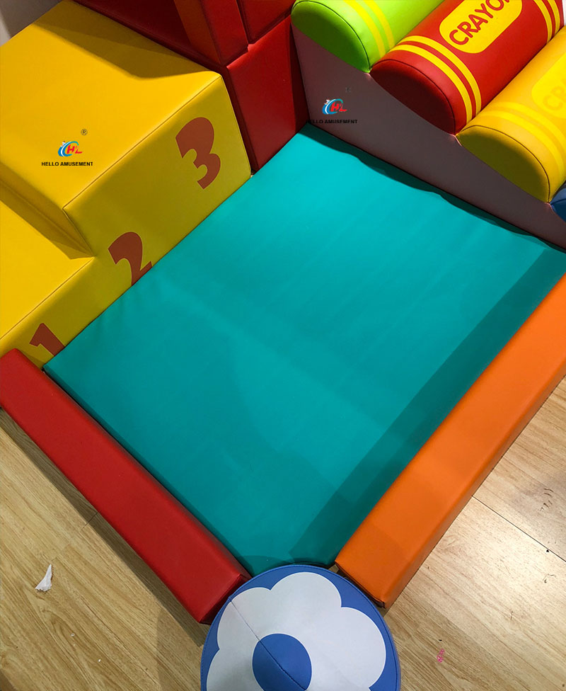 Early Learning Center Sensory Integration Software Crayon Ball Pool 24