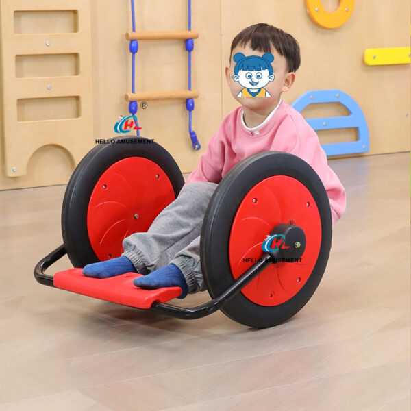 Sensory training equipment children's hand-operated crank car 3