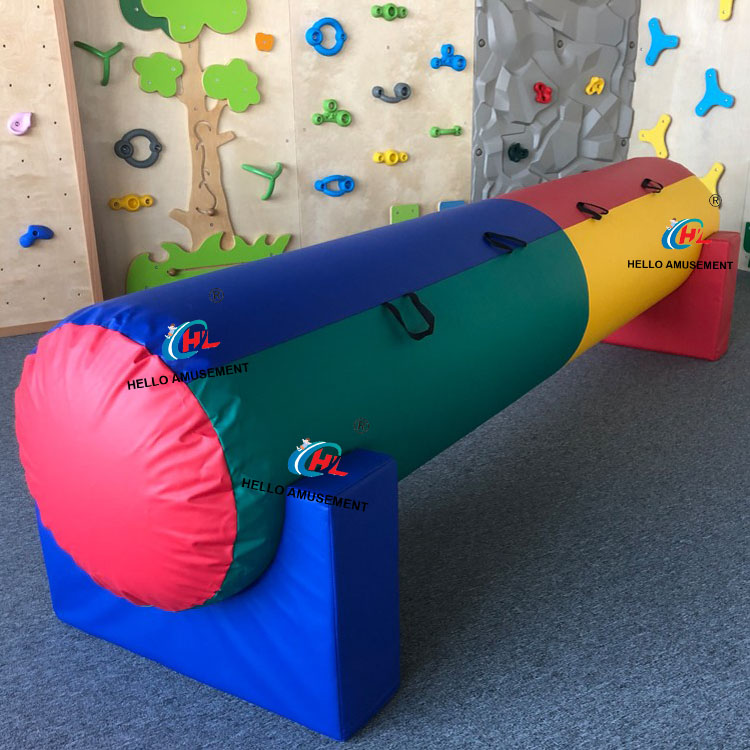 Children's soft inflatable knight column 7