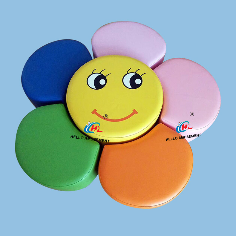 Children's soft smiley sunflower stool 16