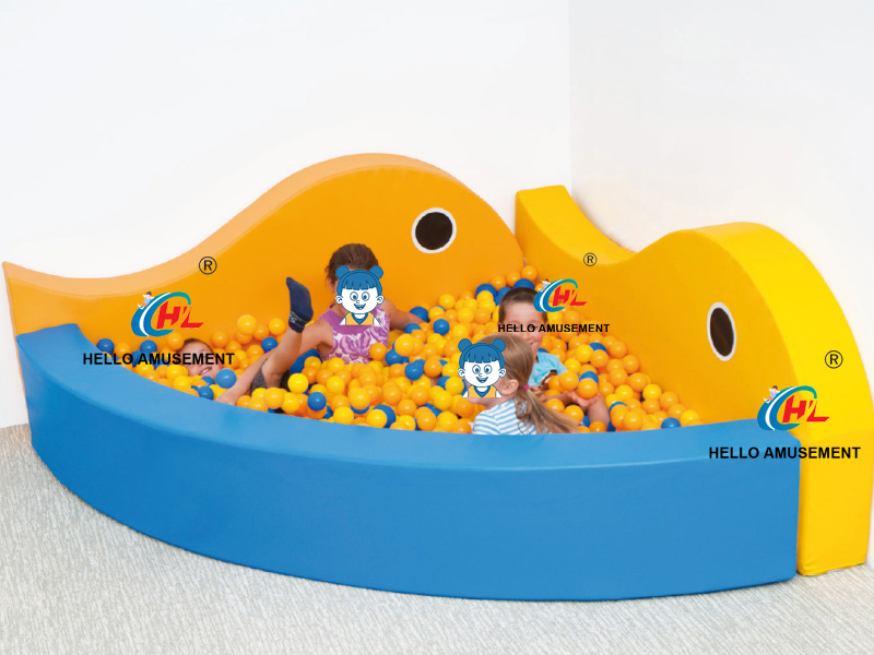 Corner Ball Pit (Fan Ball pit) 6